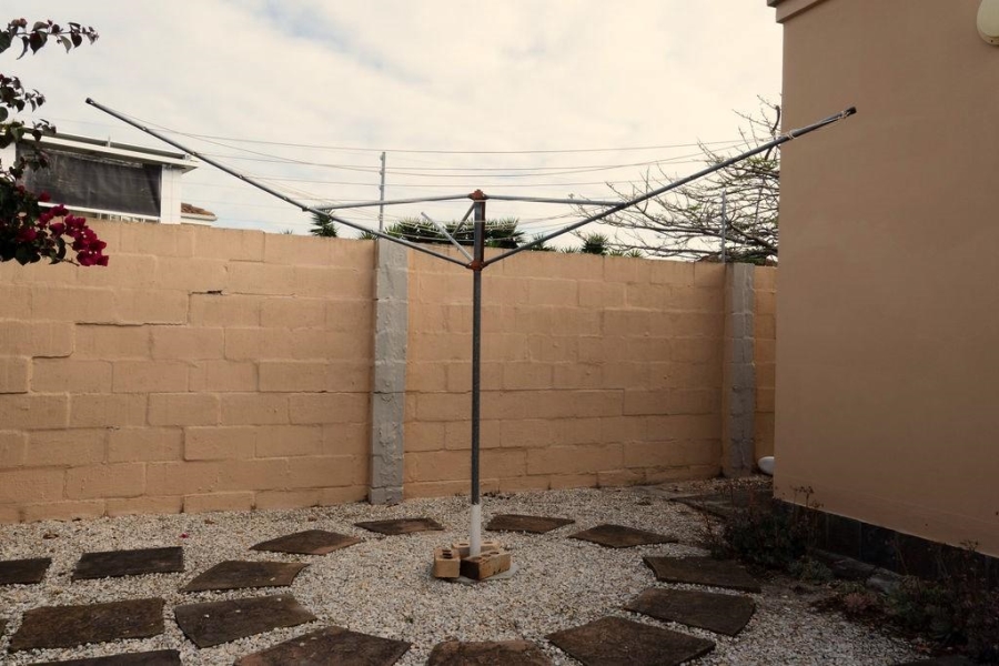 3 Bedroom Property for Sale in Summerstrand Eastern Cape